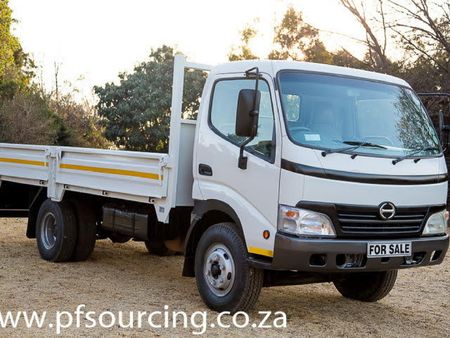 2011-Hino-300-714-Lwb-ay3-Fc-Cc_0