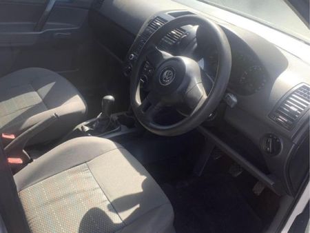 2017-Volkswagen-Polo-Vivo-GP-14-Trendline_4