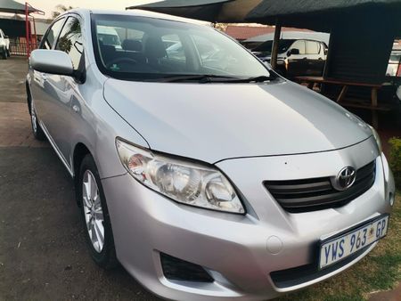 2010-Toyota-Corolla-16-Professional_2