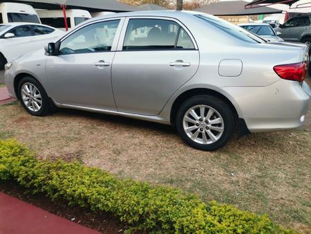 2010-Toyota-Corolla-16-Professional_7