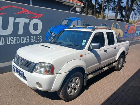 2015-Nissan-NP300-25-TDi-Hi-Rider-Double-Cab_0