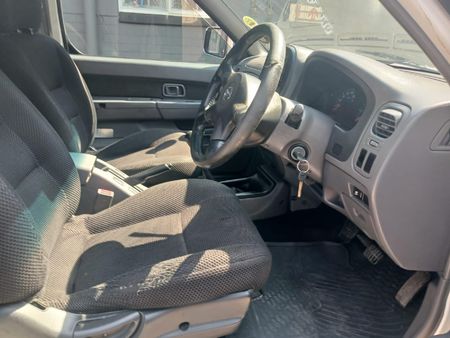 2015-Nissan-NP300-25-TDi-Hi-Rider-Double-Cab_7