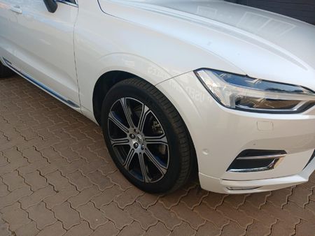2018-Volvo-XC60-D5-Momentum-Auto-AWD_10
