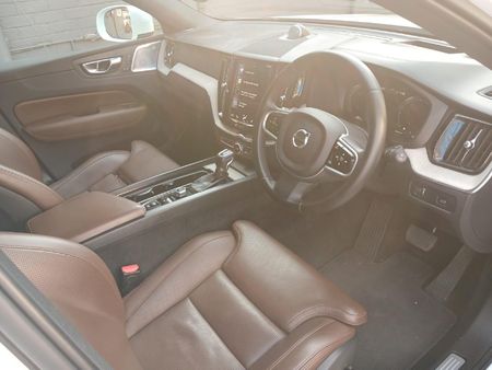 2018-Volvo-XC60-D5-Momentum-Auto-AWD_8