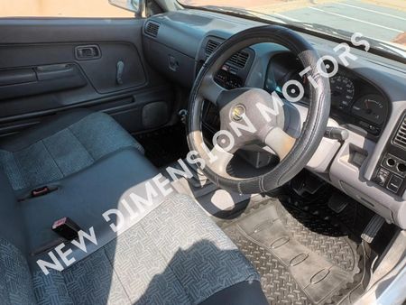 2007-Nissan-Hardbody-2700D-LWB-Single-Cab_4
