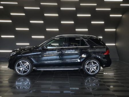 2017-Mercedes-Benz-GLE-350d-4Matic_1