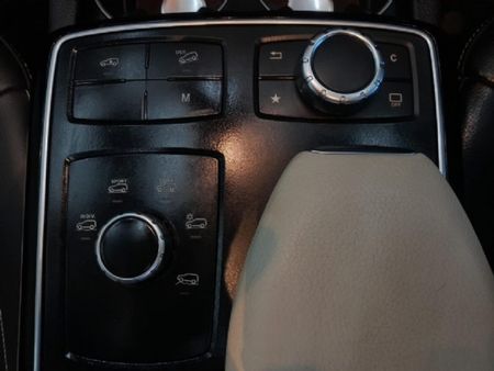 2017-Mercedes-Benz-GLE-350d-4Matic_28