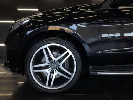 2017-Mercedes-Benz-GLE-350d-4Matic_6