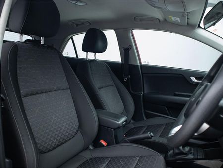 2022-Kia-Rio-12-LS-5-dr_16