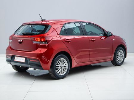 2022-Kia-Rio-12-LS-5-dr_4
