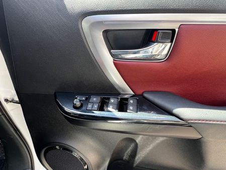 2024-Toyota-Fortuner-28-GD-6-VX-Auto-mHev_9