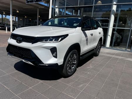 2024-Toyota-Fortuner-28-GD-6-VX-Auto-mHev_1