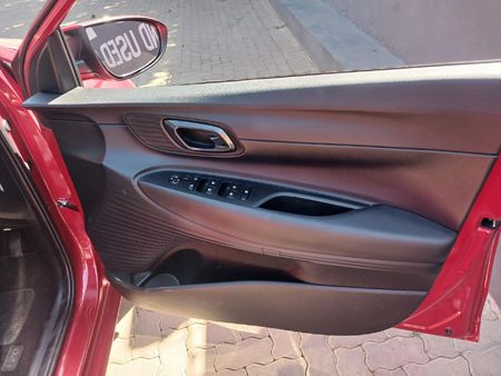 2024-Hyundai-i20-12-Motion_9