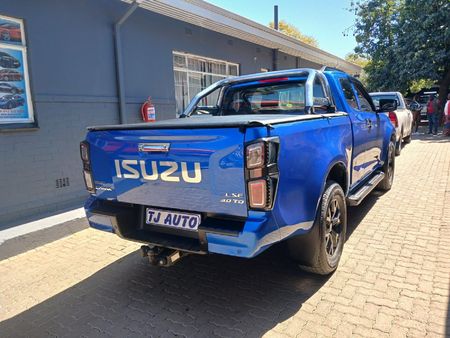 2022-Isuzu-D-Max-30-DDI-LSE-Auto-Extended-Cab_3