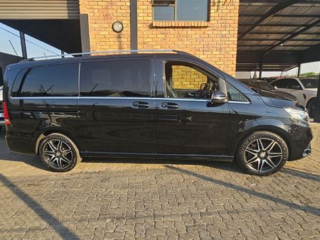 2018-Mercedes-Benz-V-Class-V-250d-Avantgarde-Auto_1