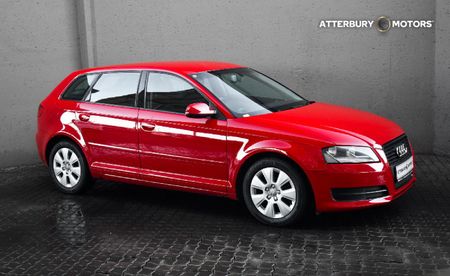 2011-Audi-A3-Sportback-16-TDI-Attraction-Auto_0