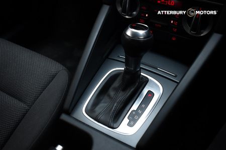 2011-Audi-A3-Sportback-16-TDI-Attraction-Auto_10