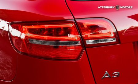 2011-Audi-A3-Sportback-16-TDI-Attraction-Auto_17