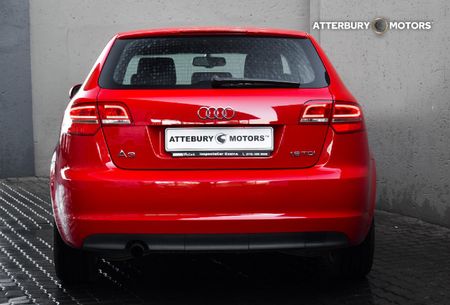 2011-Audi-A3-Sportback-16-TDI-Attraction-Auto_19