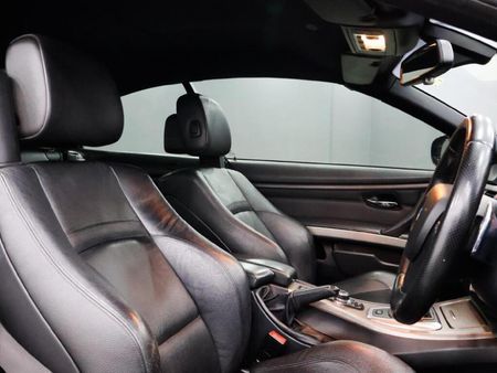 2012-BMW-3-Series-335i-Convertible-M-Sport-Auto_16