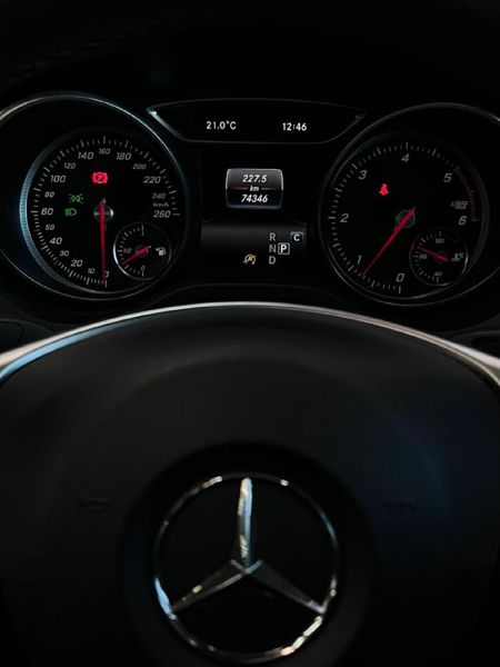 2017-Mercedes-Benz-CLA-200d-AMG-Auto_5