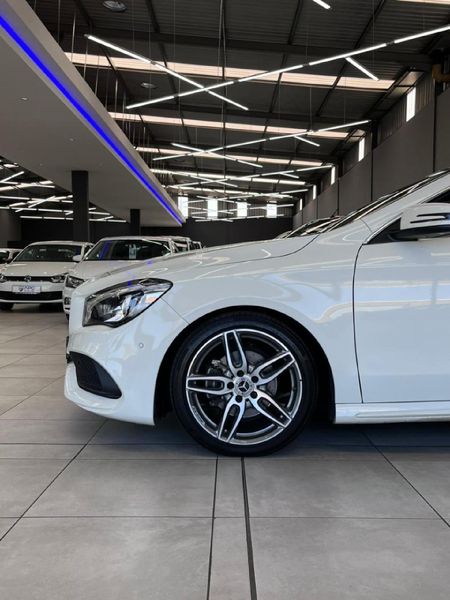 2017-Mercedes-Benz-CLA-200d-AMG-Auto_7