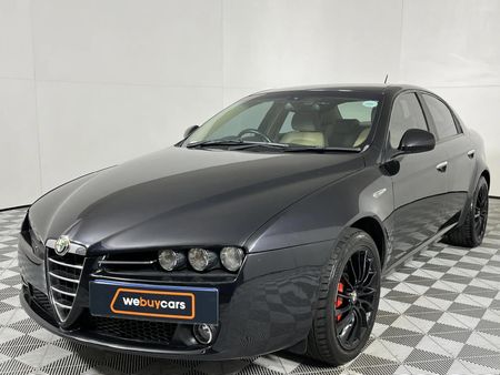 2012-Alfa-Romeo-159-32-Q4-Distinctive_0