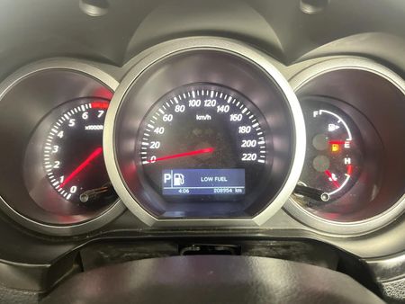 2010-Suzuki-Grand-Vitara-32-V6-Auto_2