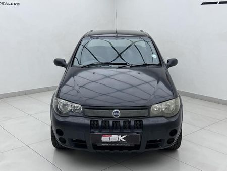 2008-Fiat-Strada-12-EL_1