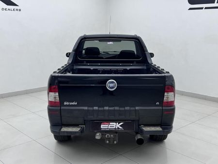 2008-Fiat-Strada-12-EL_4