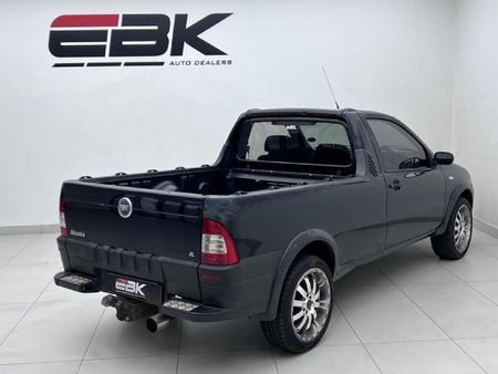 2008-Fiat-Strada-12-EL_5