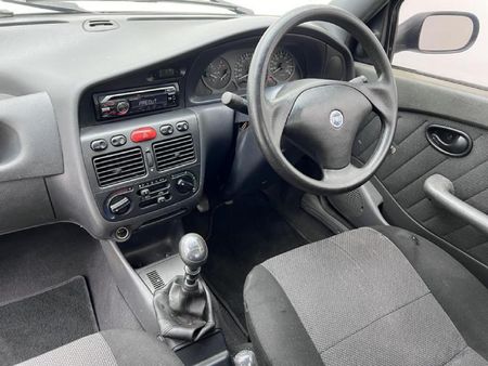 2008-Fiat-Strada-12-EL_7