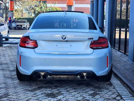2018-BMW-M2-Competition-Auto_4