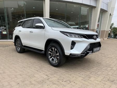 2026-Toyota-Fortuner-28-GD-6-VX-Auto_12