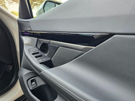 2024-BMW-5-Series-520d-M-Sport_7