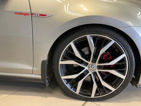 2015-Volkswagen-Golf-VII-GTI-20-TSI-Auto_15