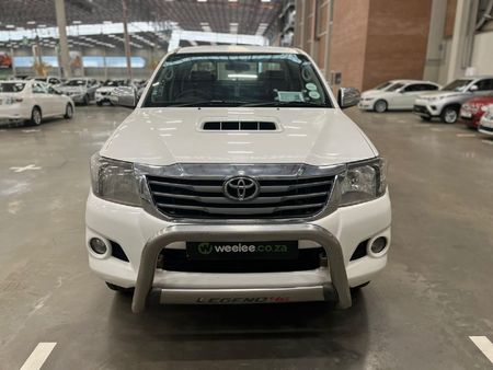 2015-Toyota-Hilux-30-D-4D-Legend-45-4x4-Double-Cab_7