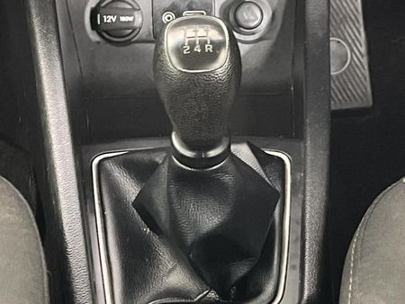 2017-Hyundai-i20-12-Motion_10