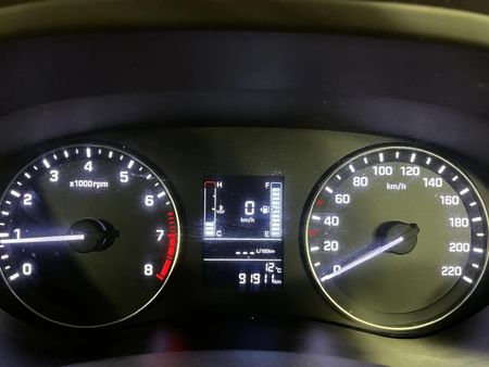 2017-Hyundai-i20-12-Motion_2