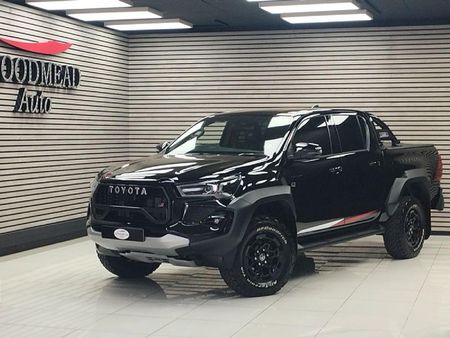 2024-Toyota-Hilux-28GD-6-GR-Sport-Double-Cab-4x4_0