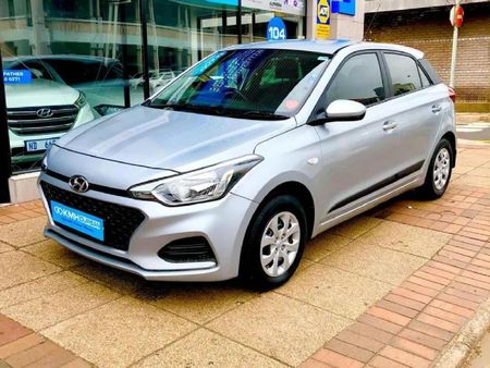 2020-Hyundai-i20-12-Motion_0