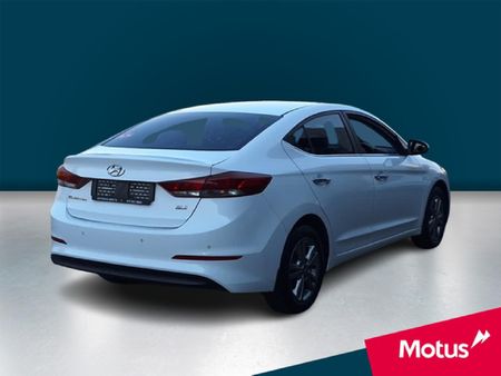 2020-Hyundai-Elantra-16-Executive_6
