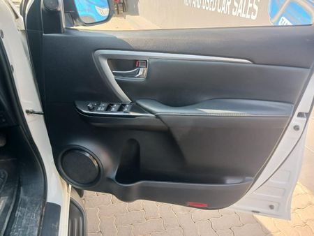 2021-Toyota-Fortuner-24-GD-6-4x4-Auto_4