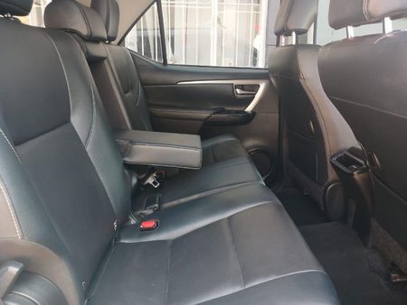 2021-Toyota-Fortuner-24-GD-6-4x4-Auto_7