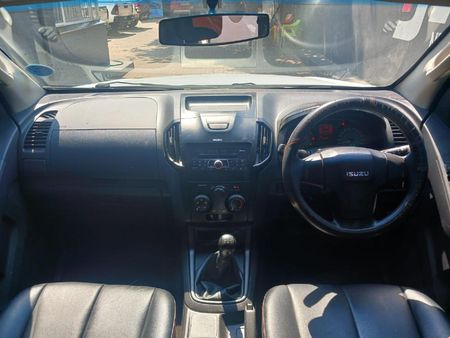 2017-Isuzu-KB-250-D-Teq-HO-X-Rider-Double-Cab_7