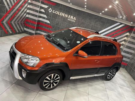 2017-Toyota-Etios-Cross-15-XS-5-dr_13
