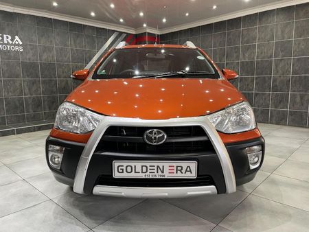 2017-Toyota-Etios-Cross-15-XS-5-dr_3