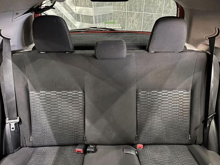 2017-Toyota-Etios-Cross-15-XS-5-dr_6