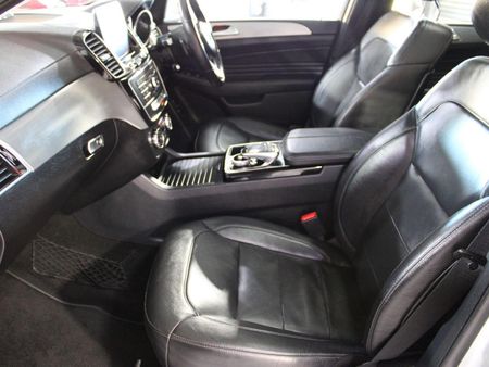2018-Mercedes-Benz-GLE-Coupe-350d-4Matic_10
