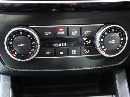 2018-Mercedes-Benz-GLE-Coupe-350d-4Matic_13